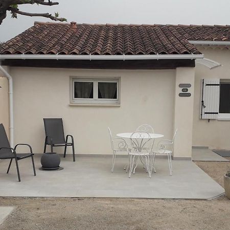 Bienvenue En Provence Villa Monteux Exterior foto