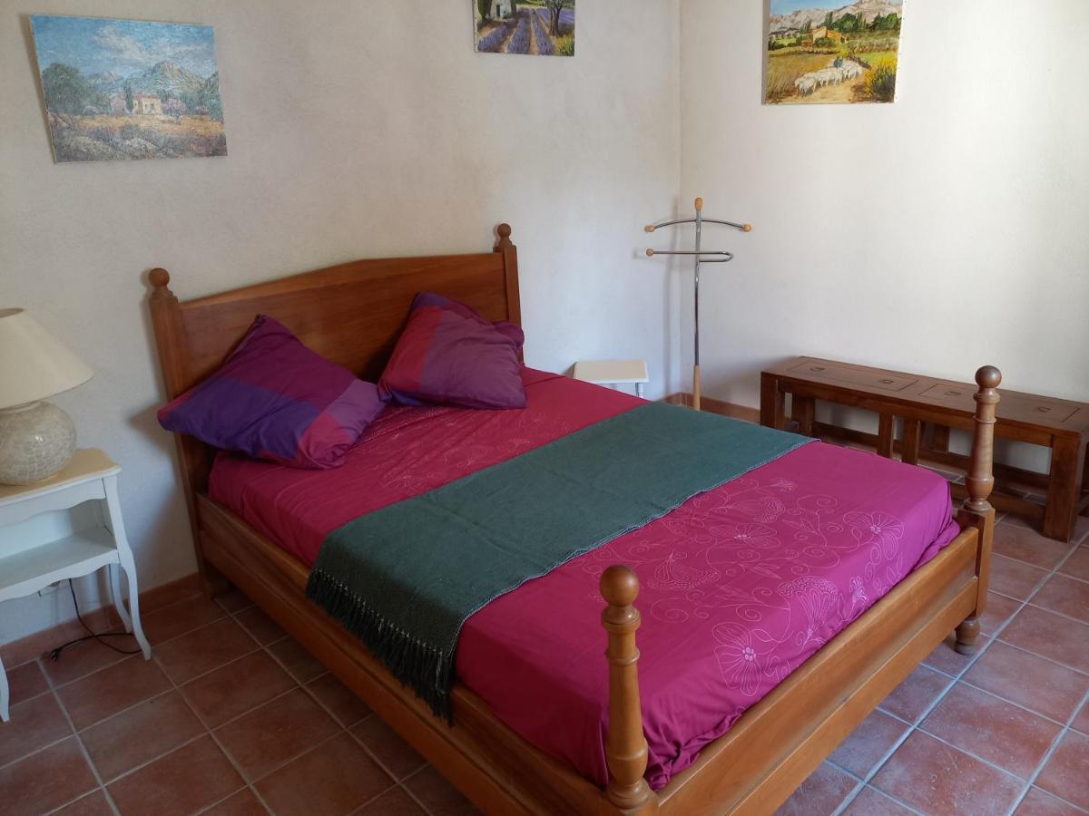 Bienvenue En Provence Villa Monteux Exterior foto