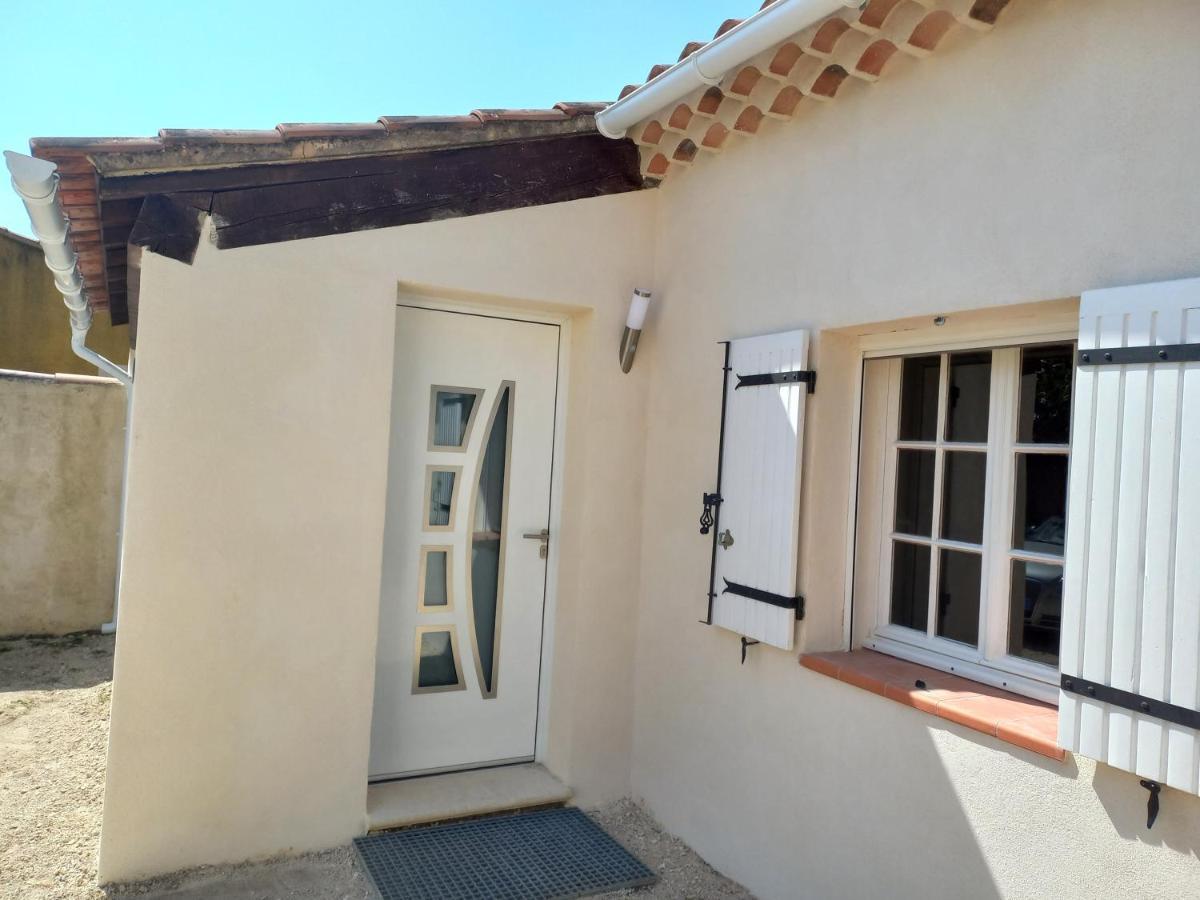 Bienvenue En Provence Villa Monteux Exterior foto